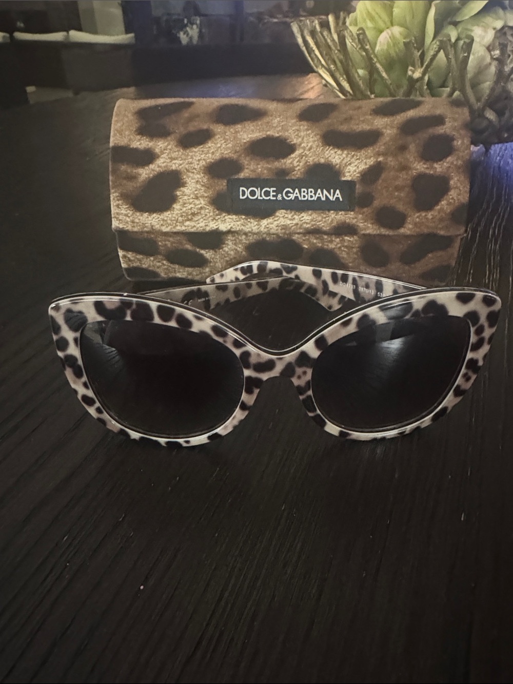 Dolce & Gabbana Leopard Print Cat-Eye Sunglasses - Black/White